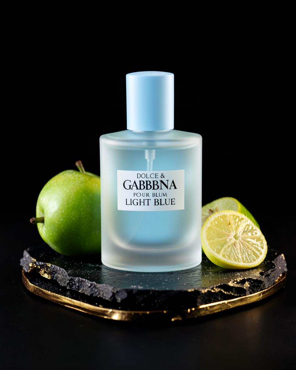 Dolce & Gabbana Light Blue Pour Femme perfume bottle